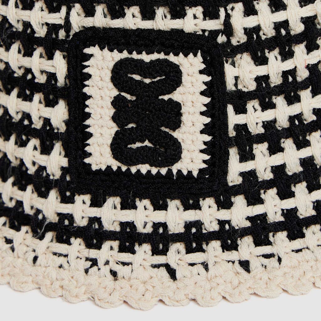 Bob en maille façon crochet