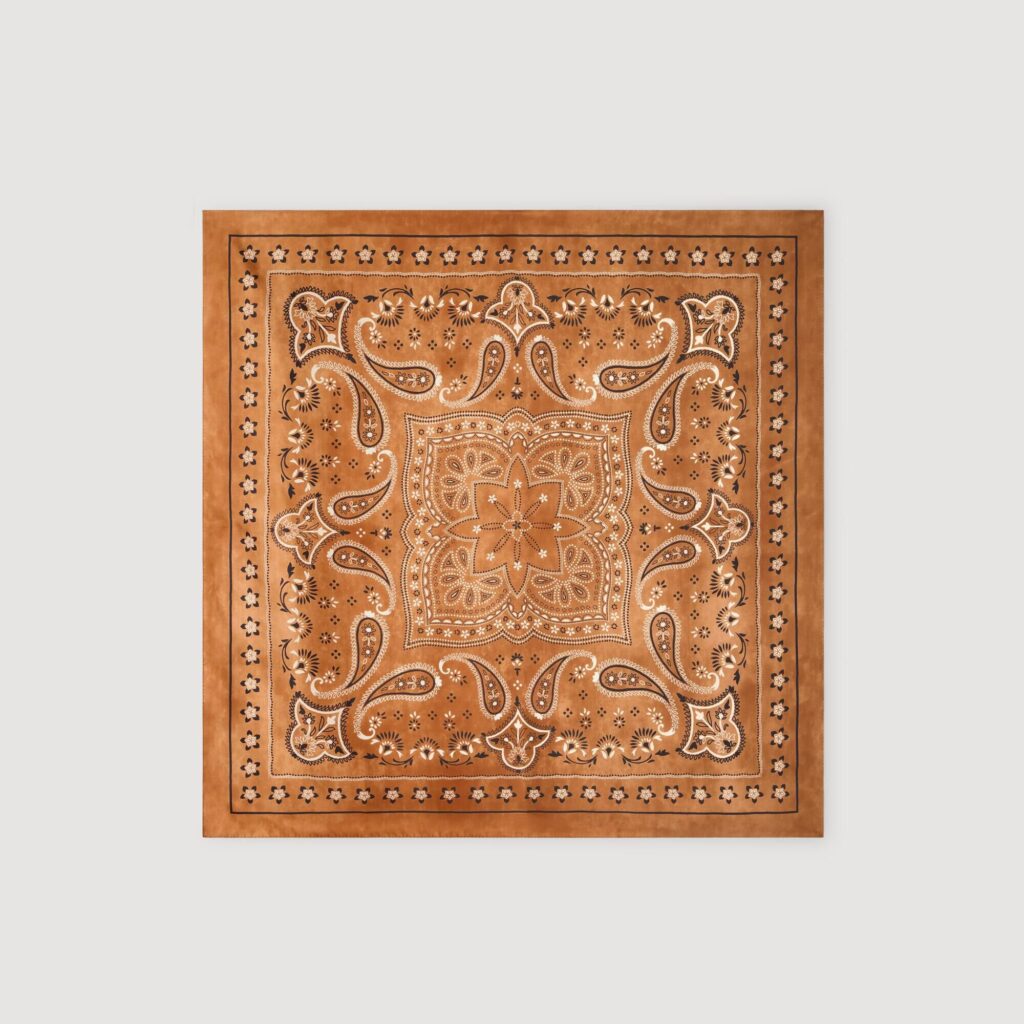 Foulard en soie imprimé bandana