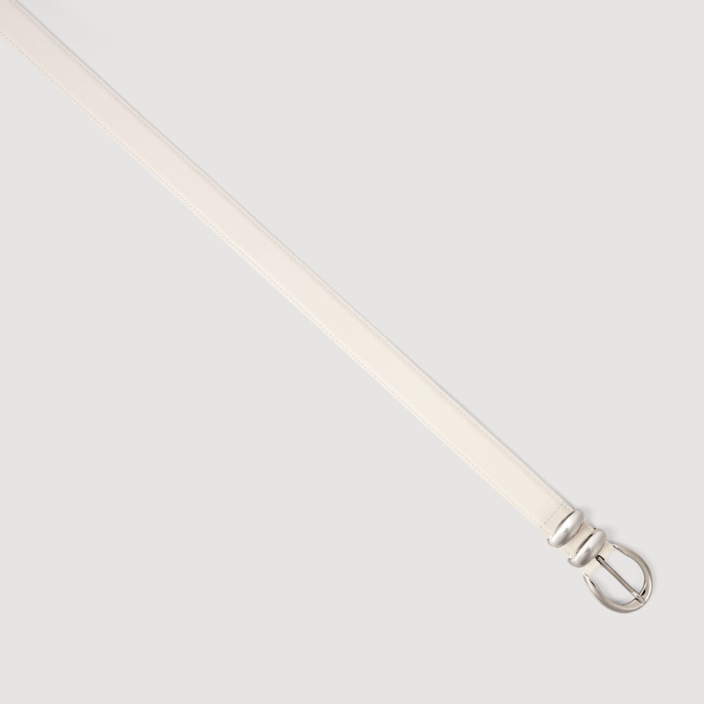 Ceinture en cuir à boucle métallique