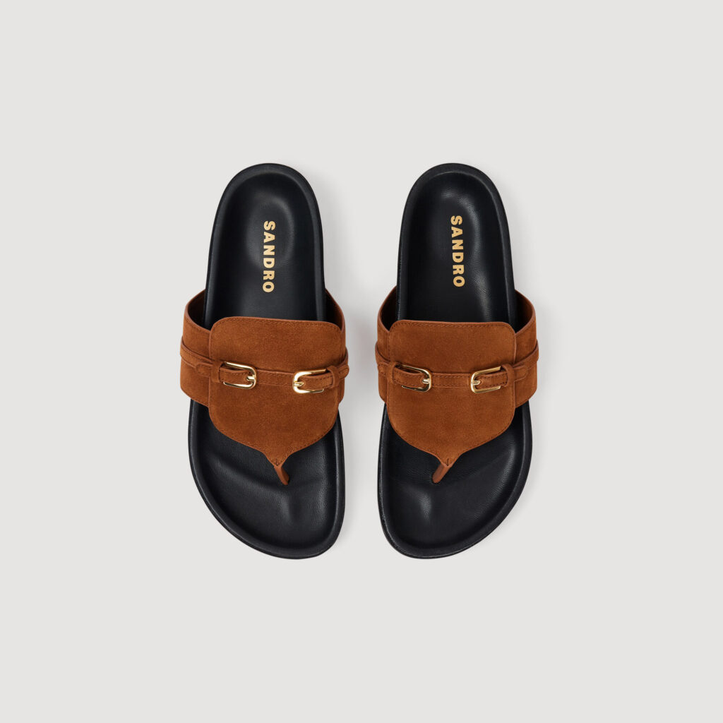 Sandales en cuir suède à boucles