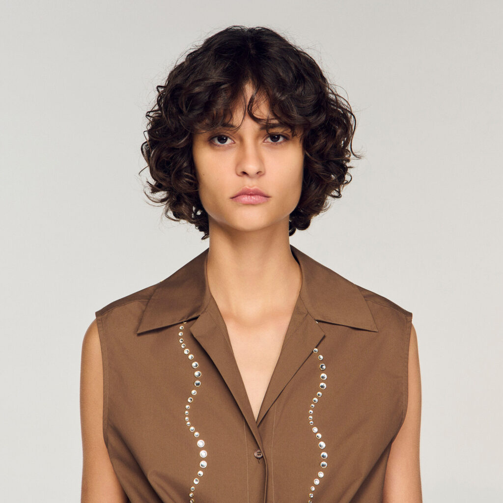 Chemise courte strassée