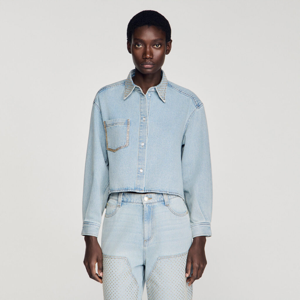 Chemise courte en jean strassée