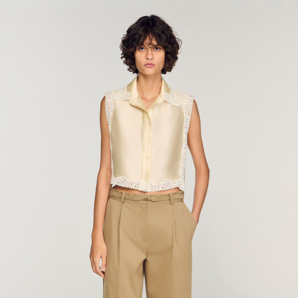 Chemise courte à détails dentelle