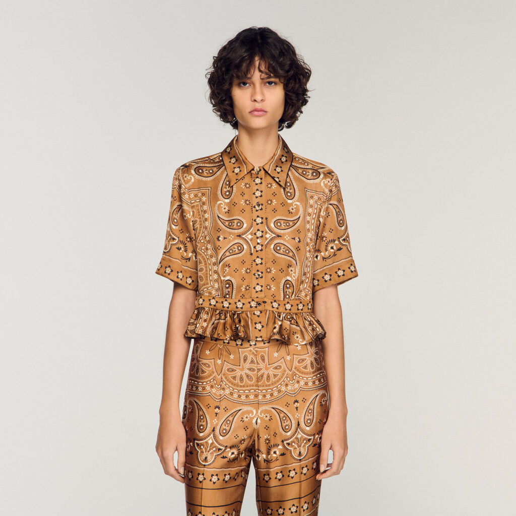 Chemise courte à imprimé bandana