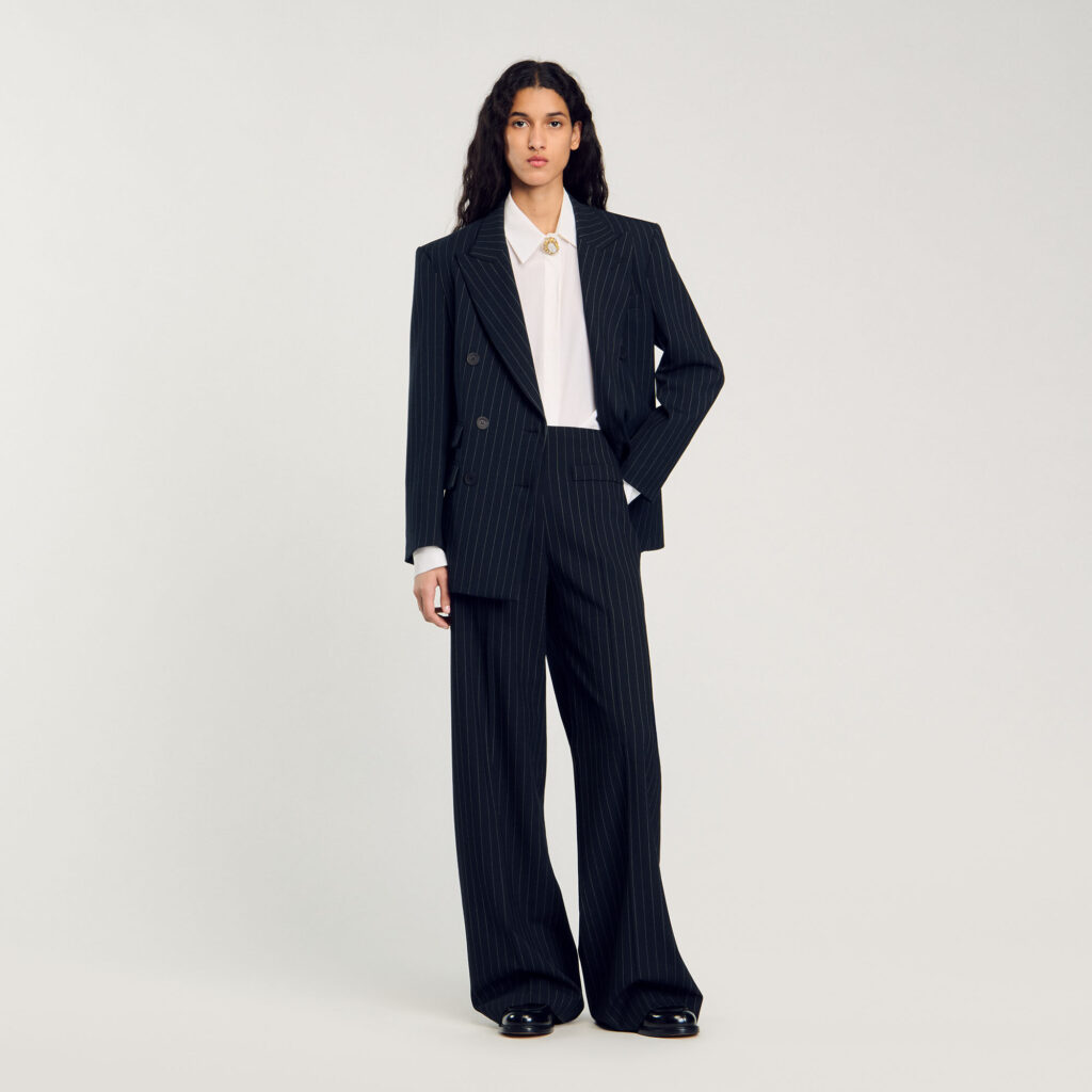 Pantalon large à fines rayures