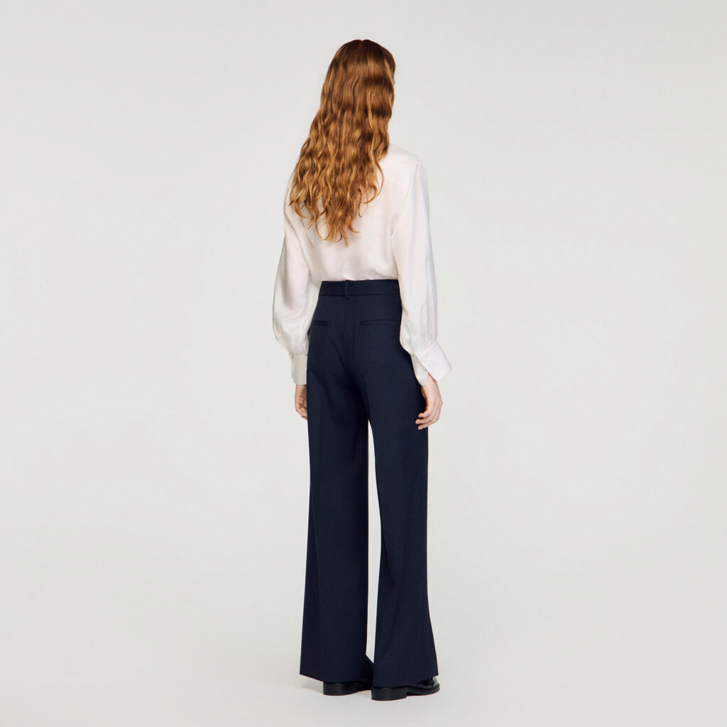 Pantalon à fines rayures