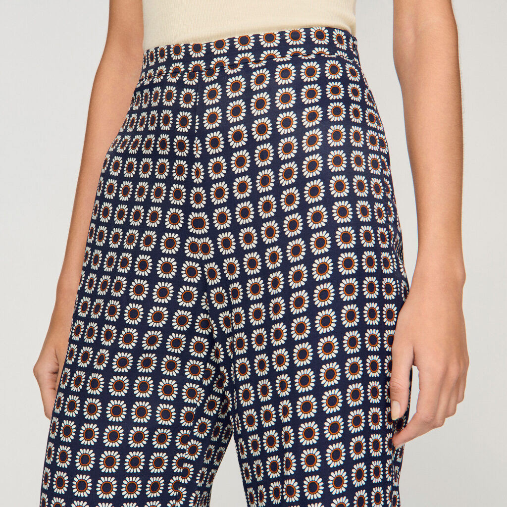 Pantalon fluide à imprimé fleuri