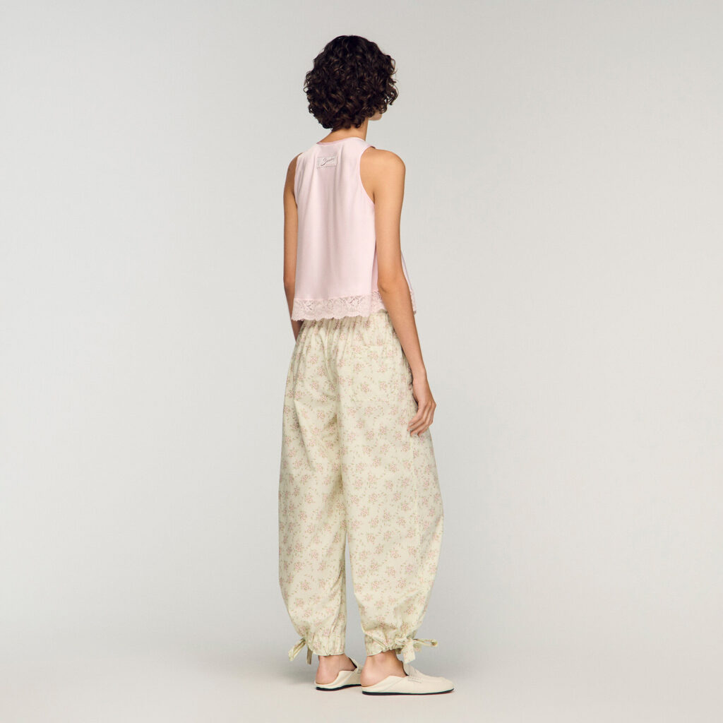 Pantalon large à imprimé fleurs