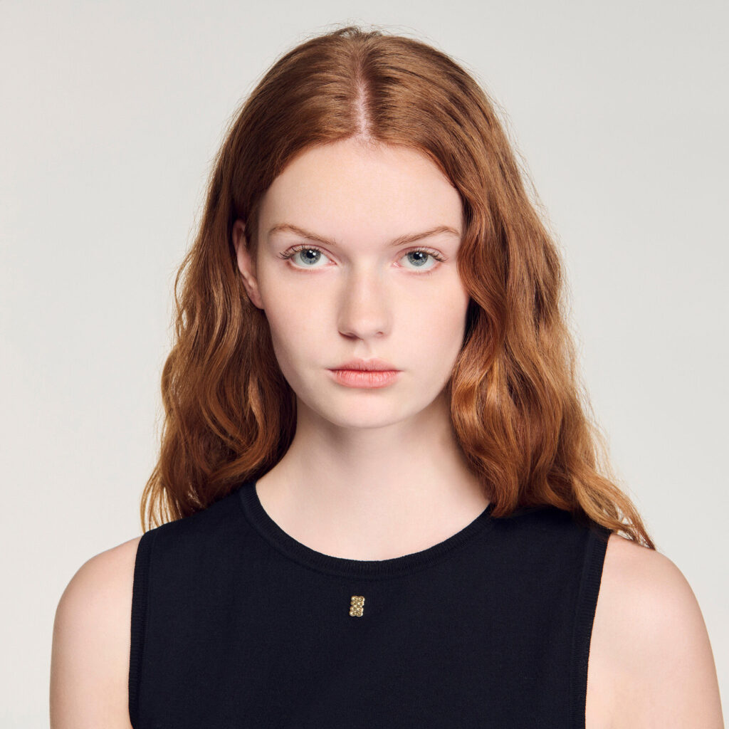 Pull court sans manches en maille