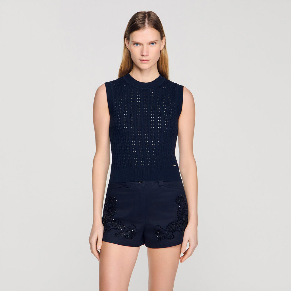 Pull court en maille texturée