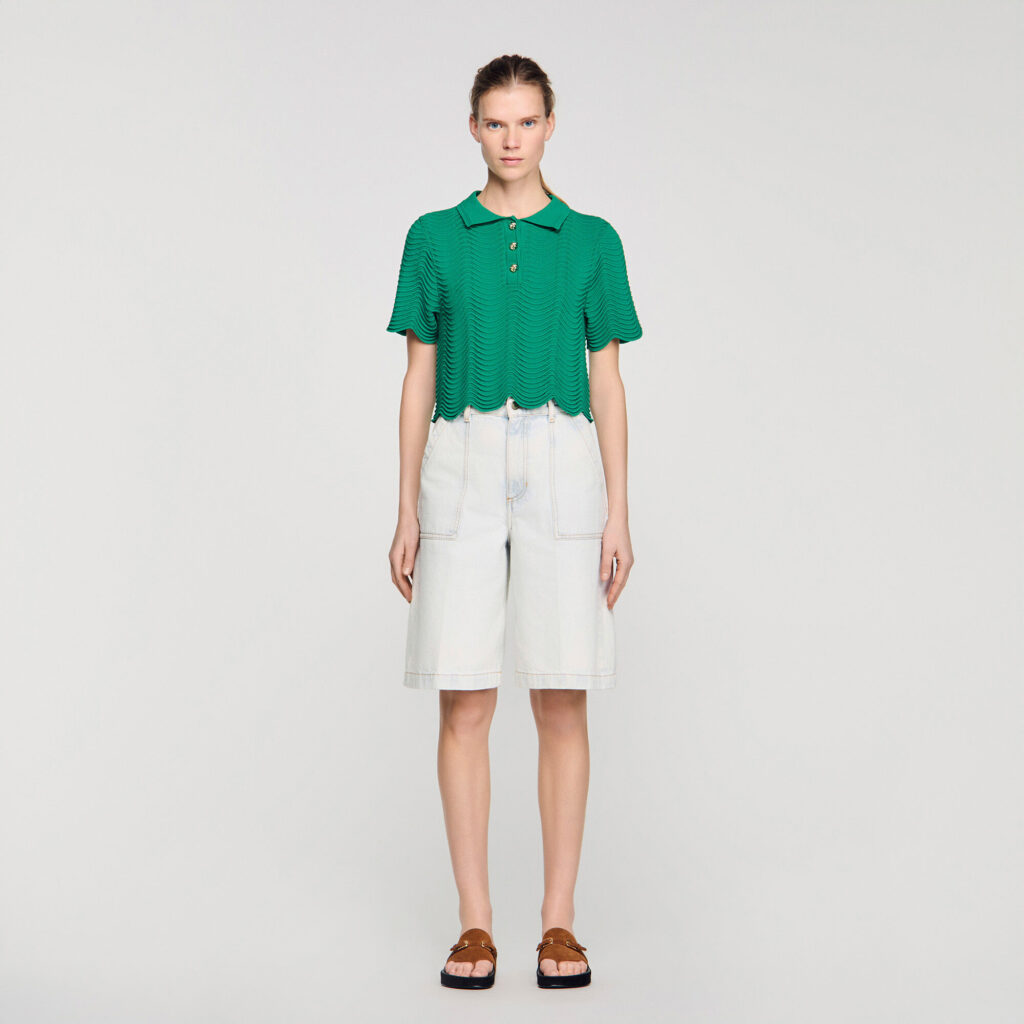 Pull court en maille fantaisie