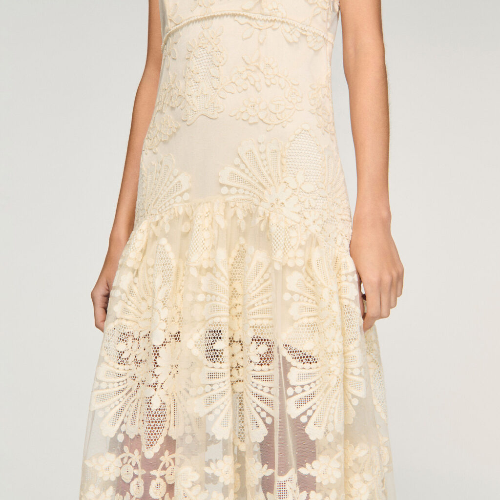 Robe longue en coton guipure fleur