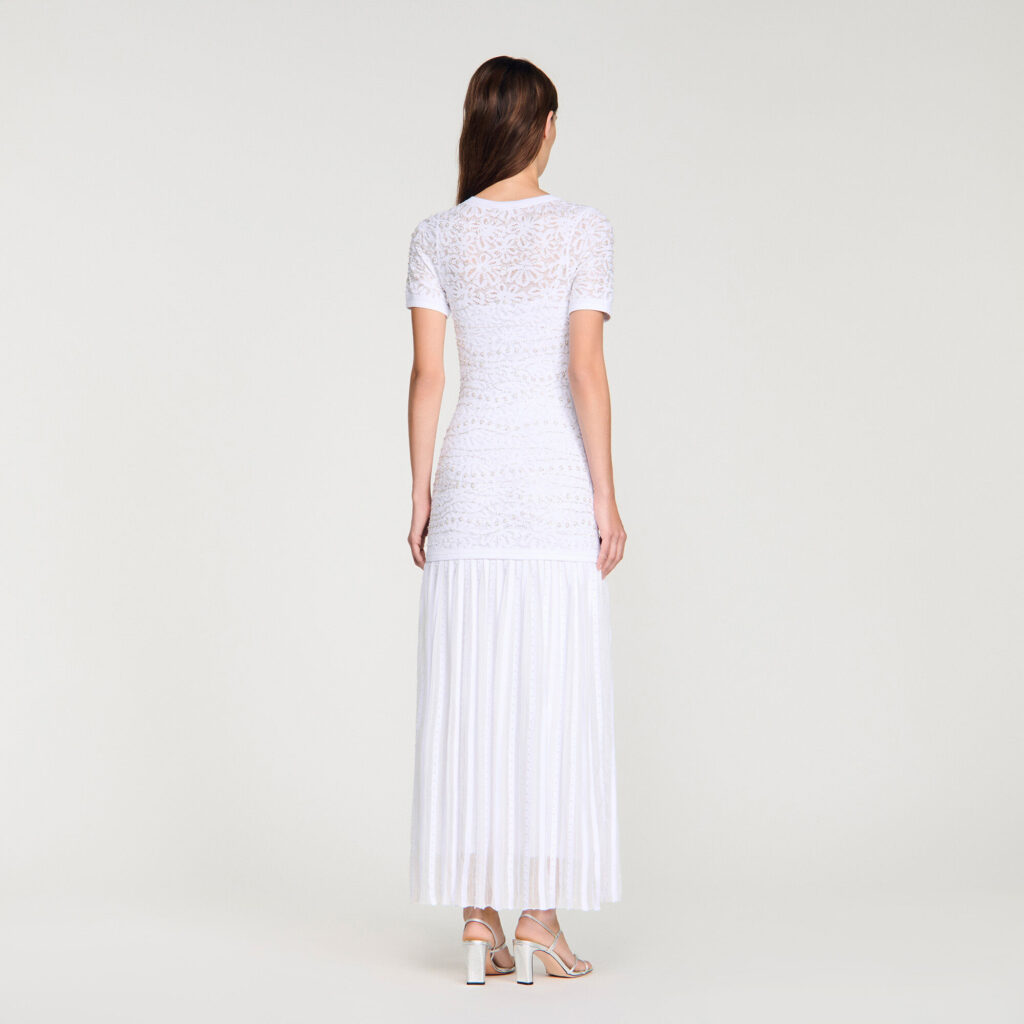 Robe longue en maille perlée