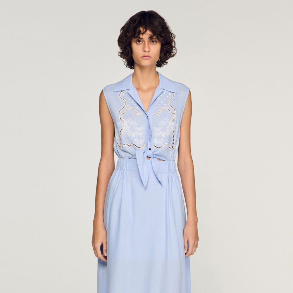 Robe longue en lin brodée