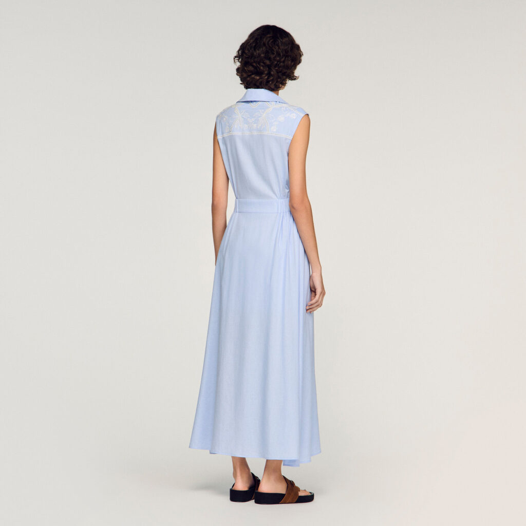 Robe longue en lin brodée