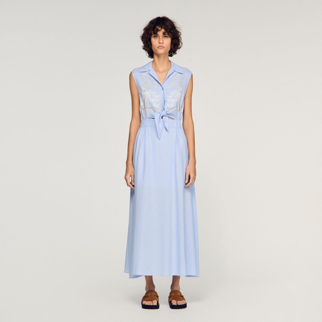 Robe longue en lin brodée