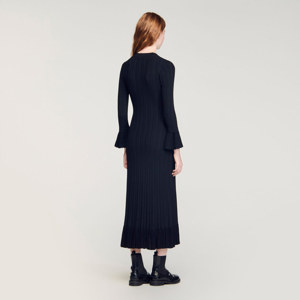 Robe longue en maille à volant