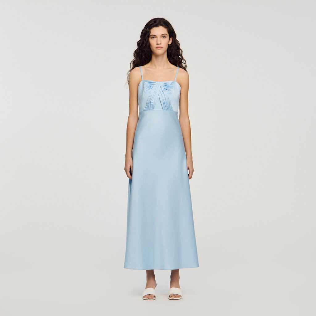 Robe longue satinée