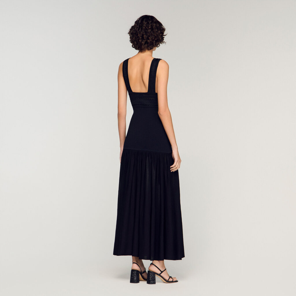 Robe longue en maille à volants