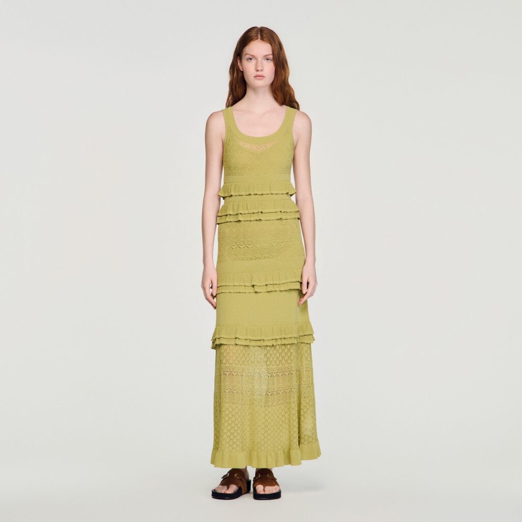 Robe longue en maille à volants