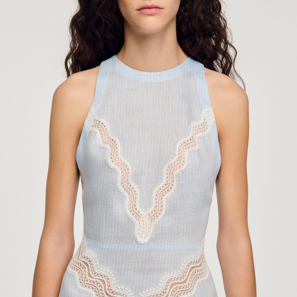Robe longue à détails dentelle