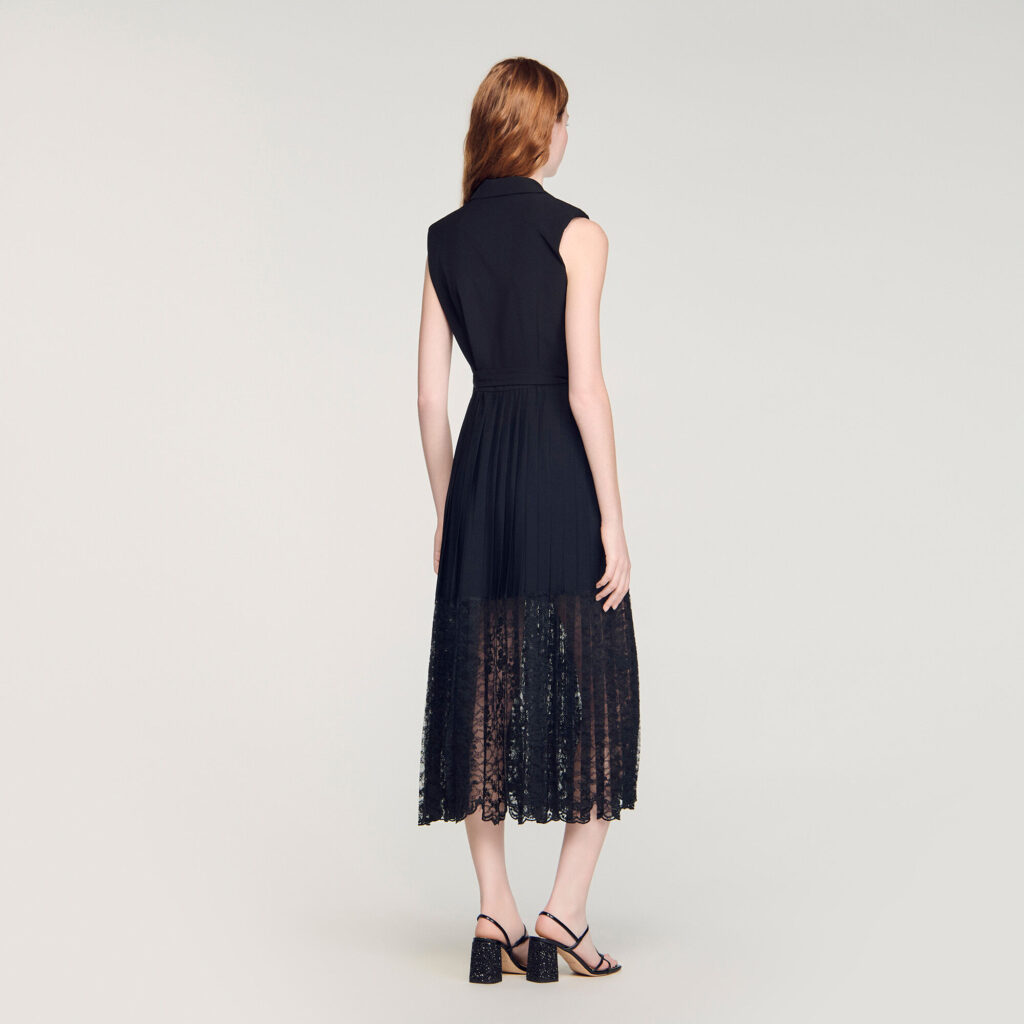 Robe longue à col dentelle