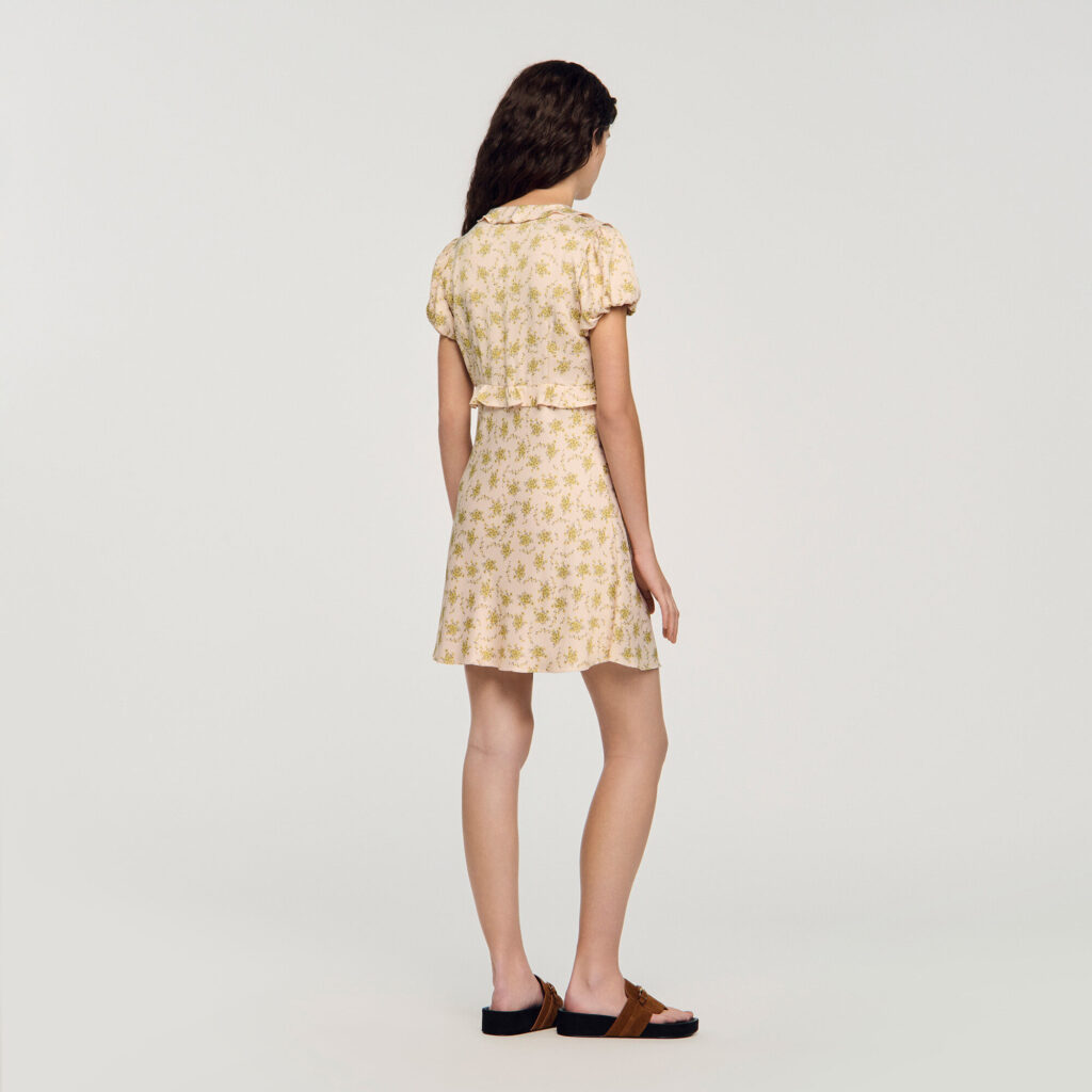 Robe courte à imprimé fleurs