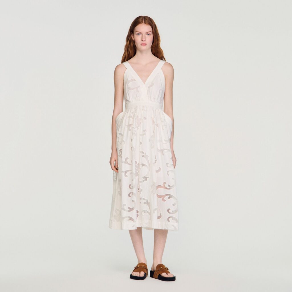 Robe longue en coton ajouré fleur