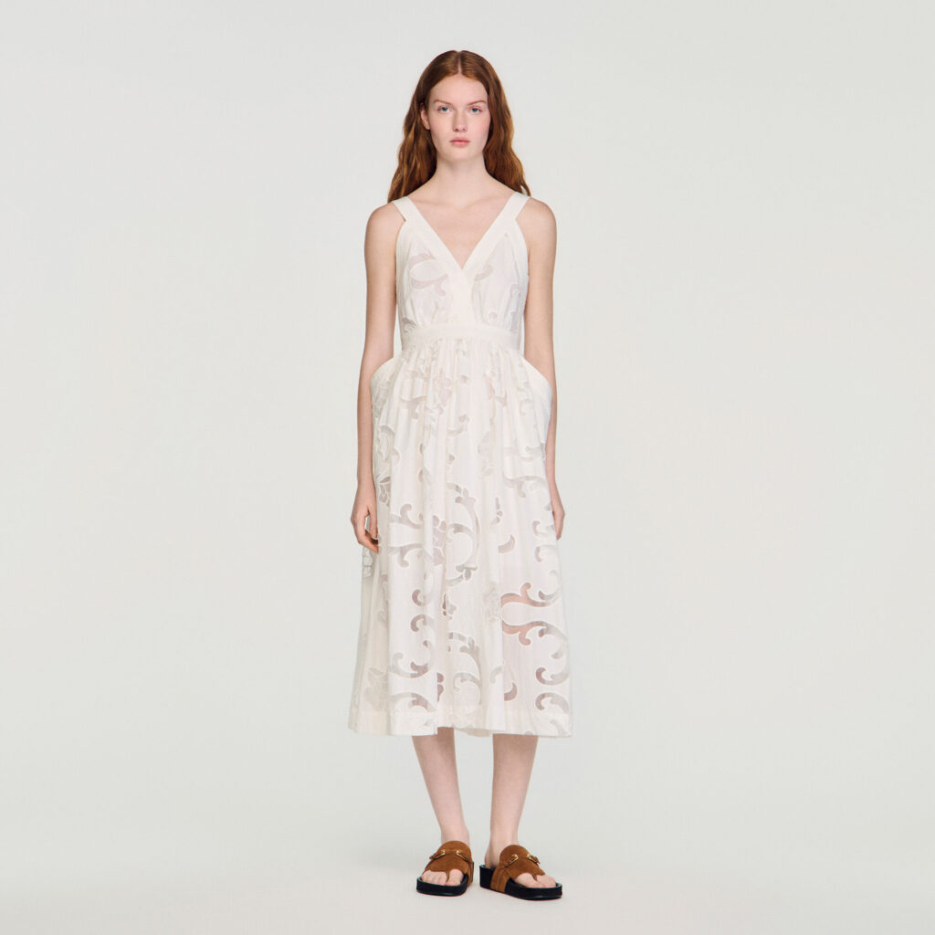 Robe longue en coton ajouré fleur