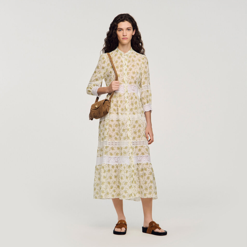 Robe longue à dentelle fleur