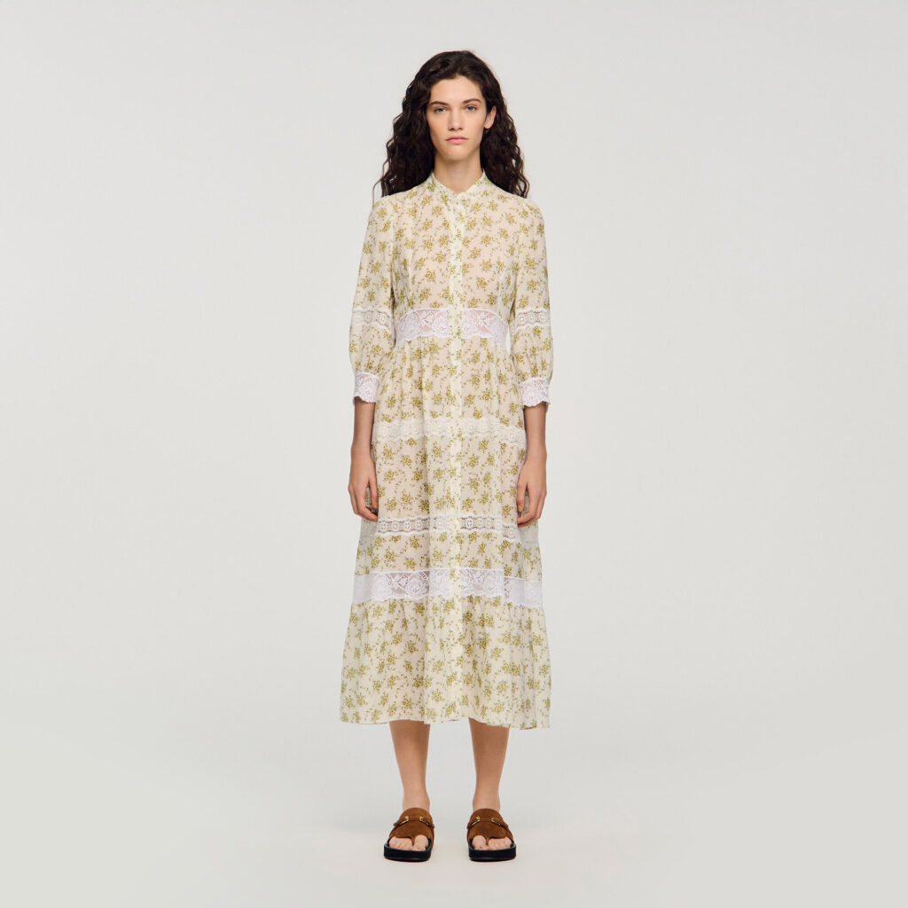 Robe longue à dentelle fleur