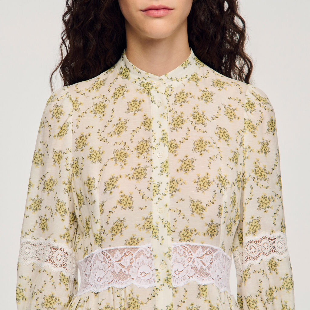 Robe longue à dentelle fleur