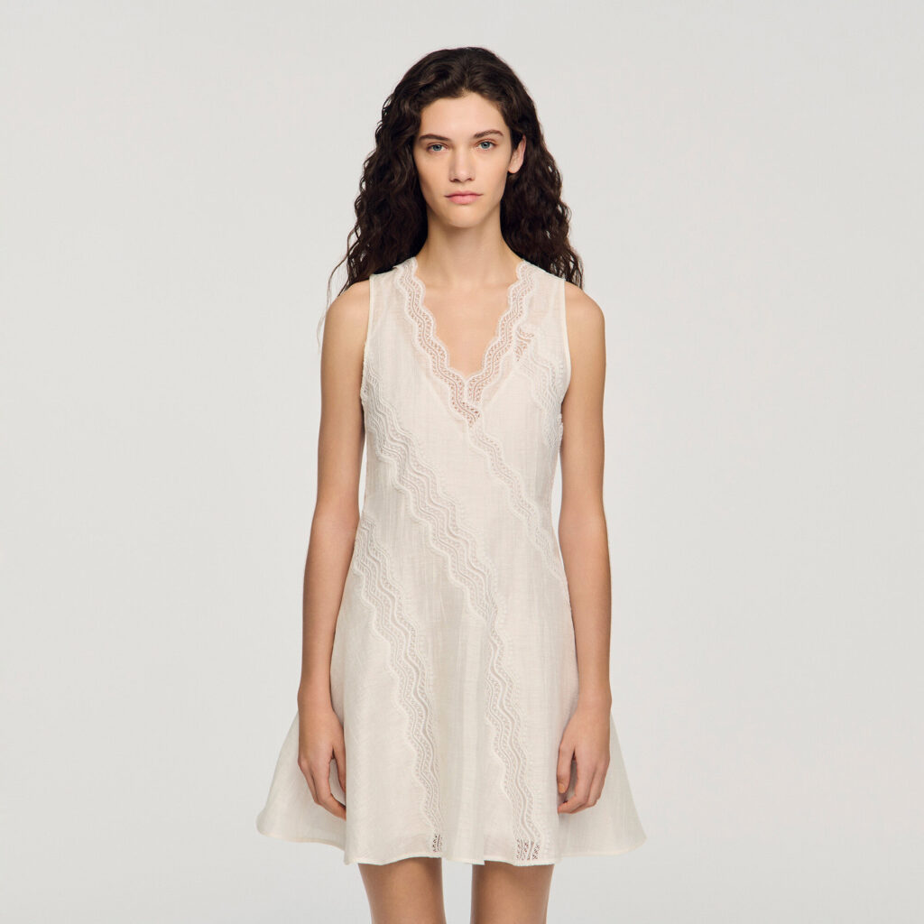 Robe courte en lin à galon