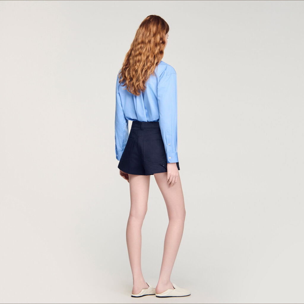 Short en coton brodé