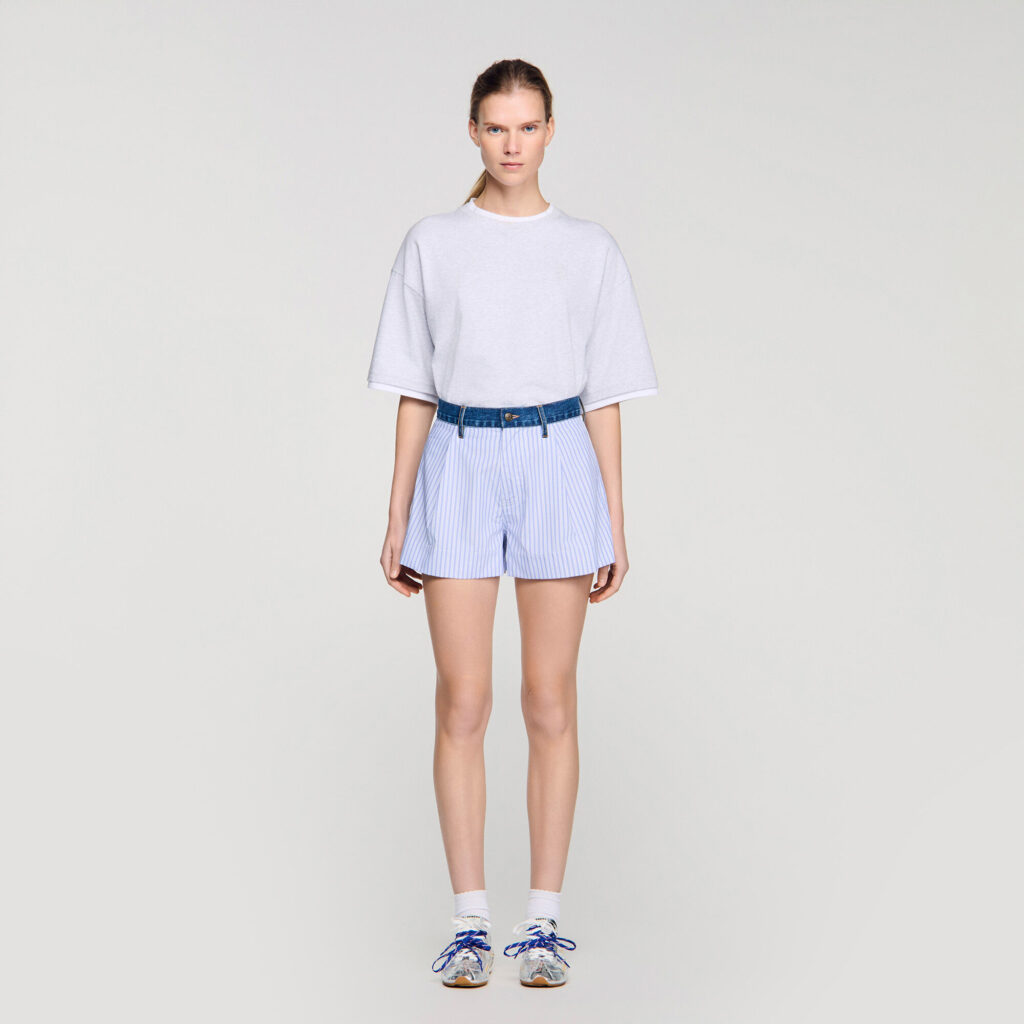 Short rayé à détails denim