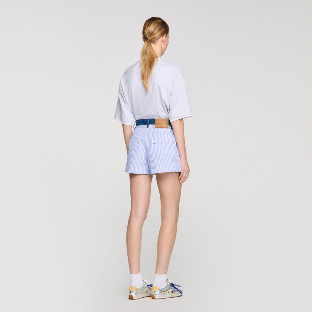 Short rayé à détails denim