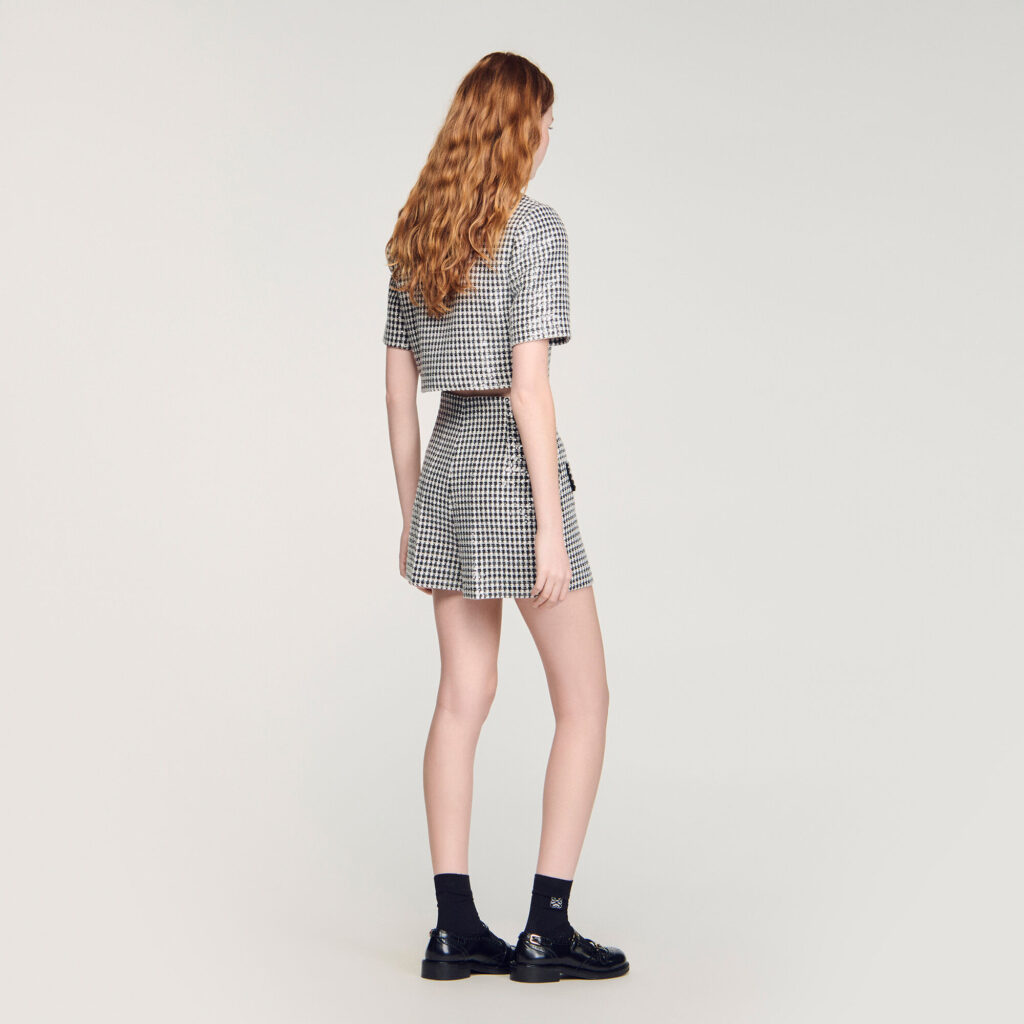 Short tweed à sequins pied-de-poule