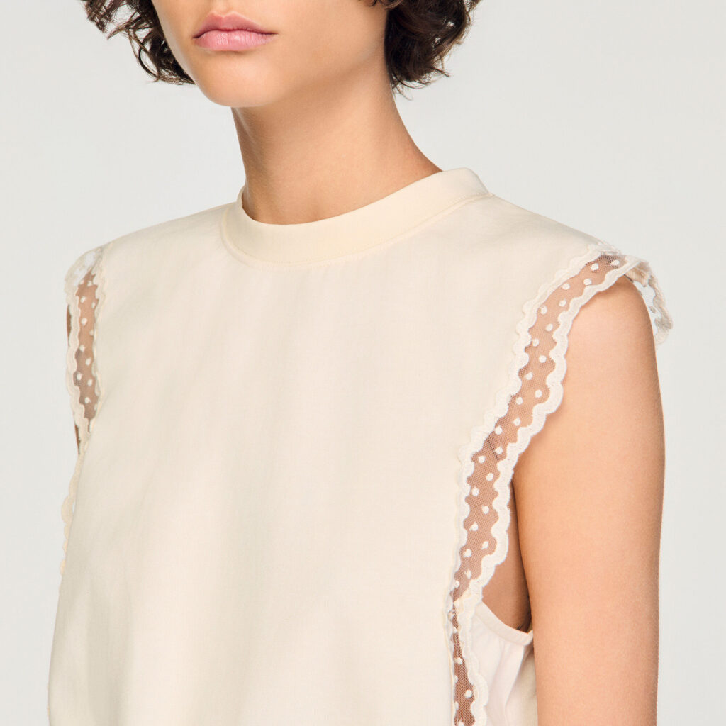 T-shirt court en coton à dentelle