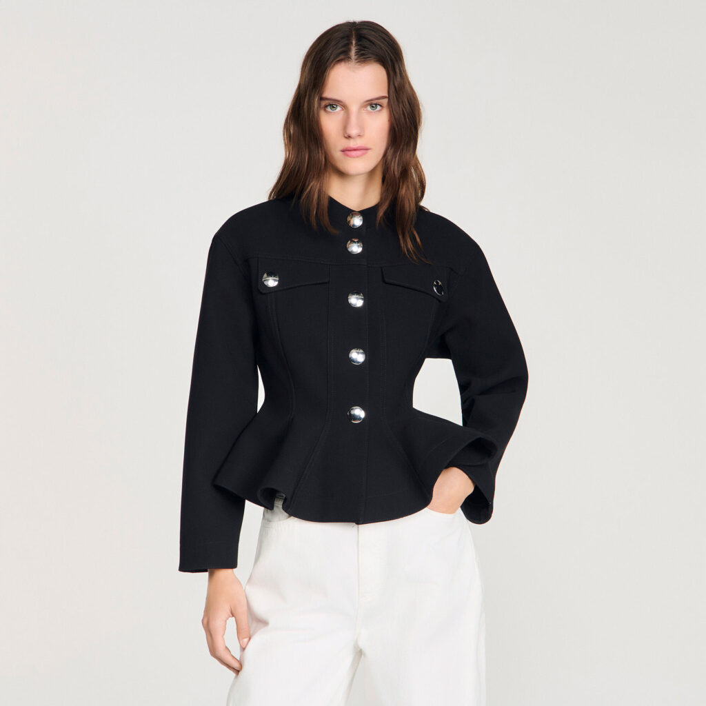 Veste courte à basque volantée