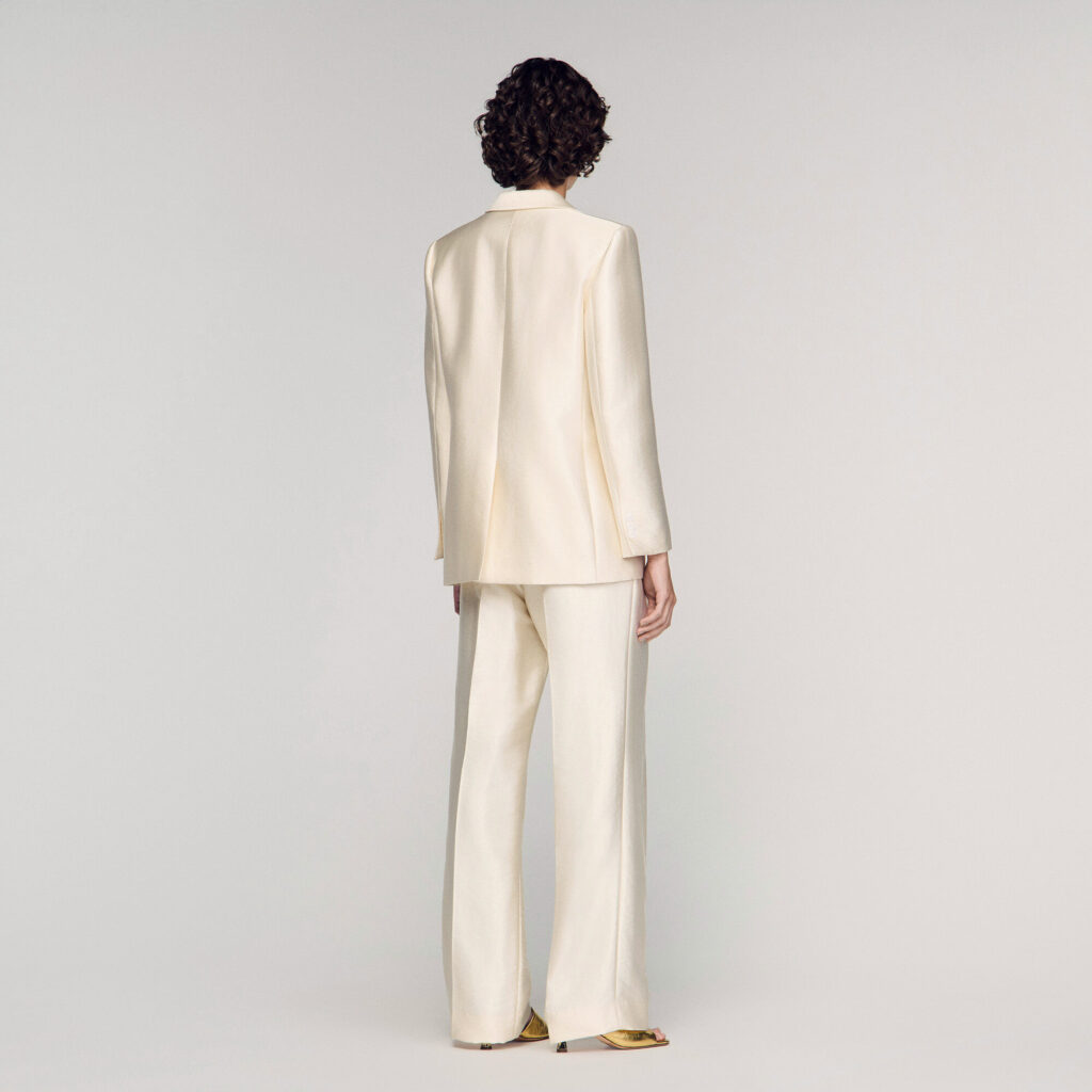 Veste satinée à détail fleur