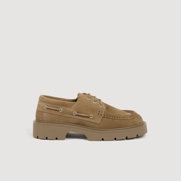 Chaussures bateau en croûte de cuir