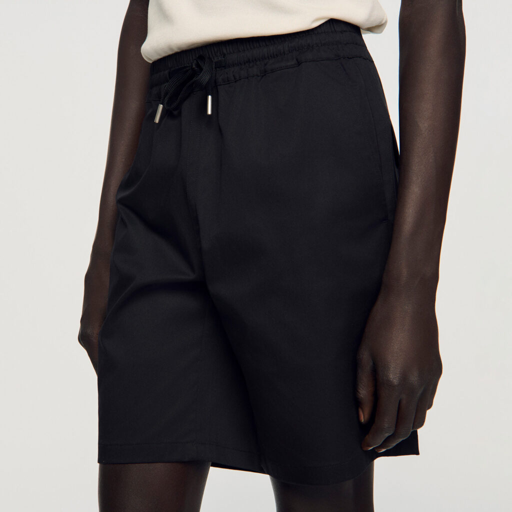 Short en coton à taille élastiquée