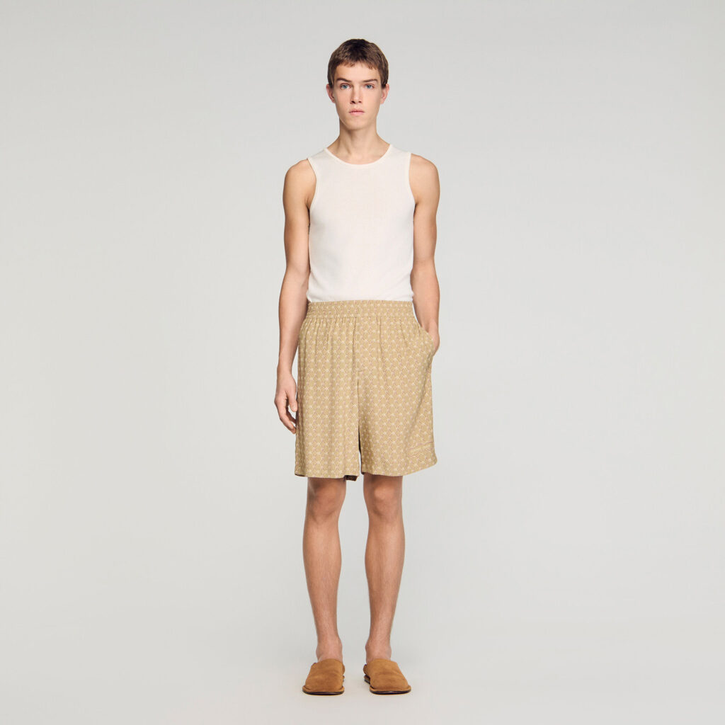 Short fluide à imprimé maillons