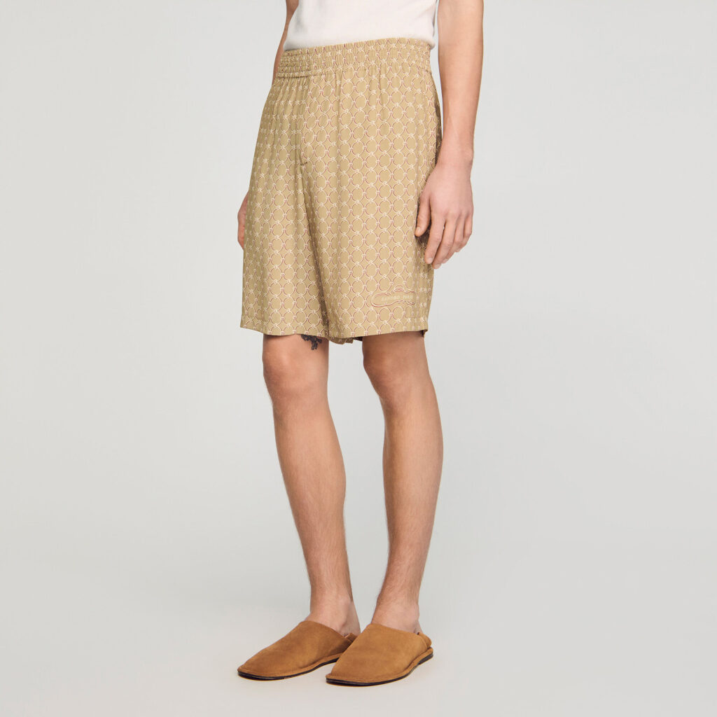 Short fluide à imprimé maillons