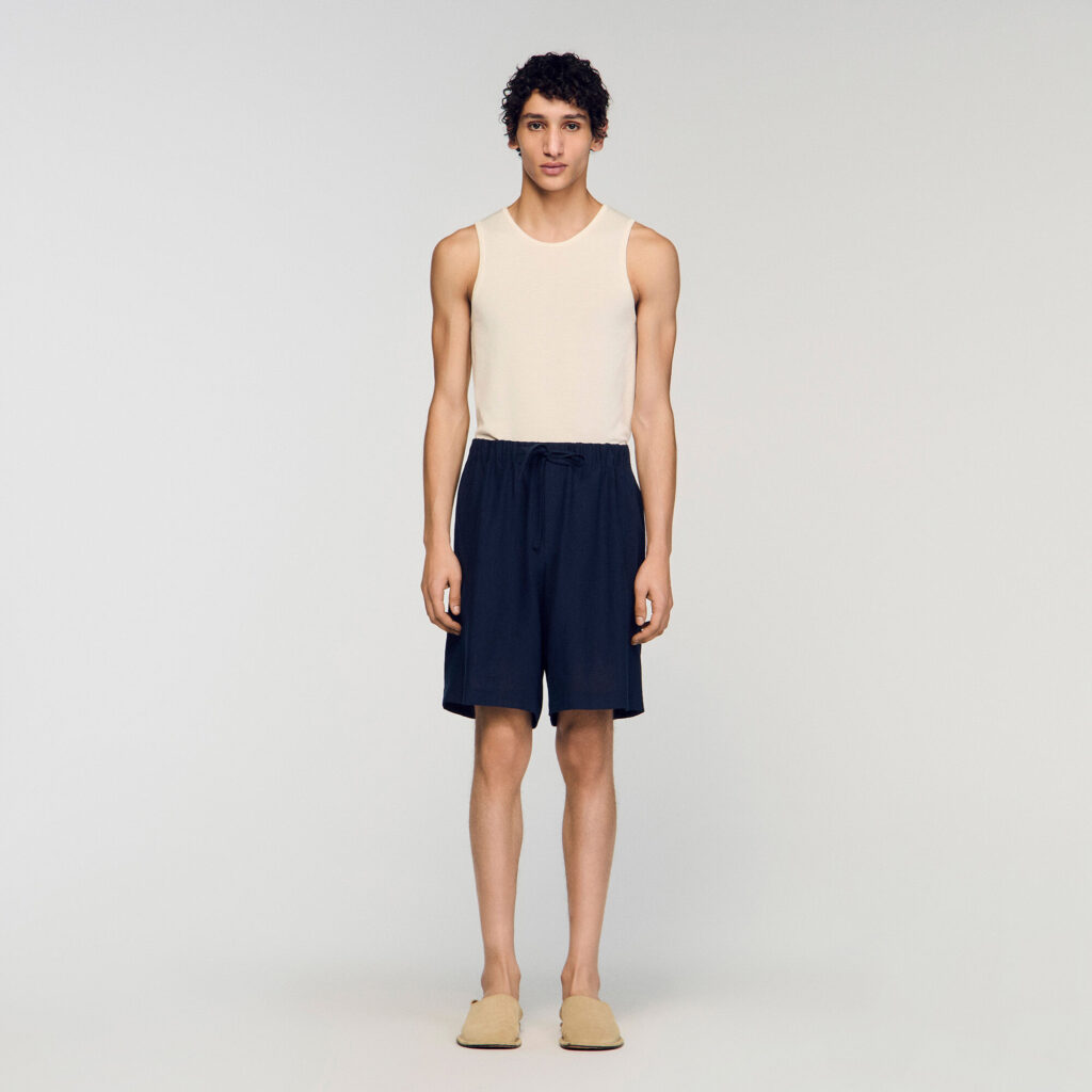 Short en lin à taille élastiquée
