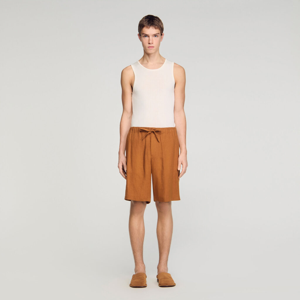 Short en lin à taille élastiquée