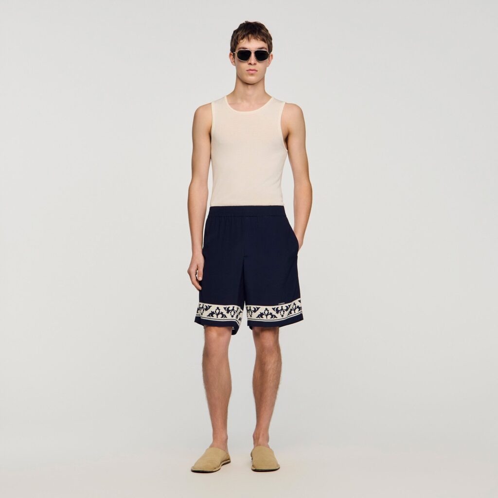 Short fluide motif contrasté