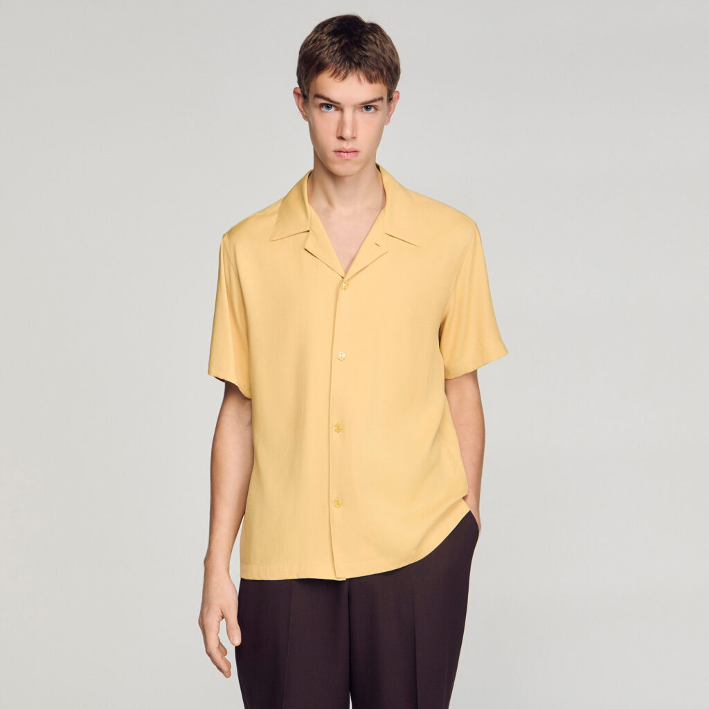 Chemise fluide à col requin