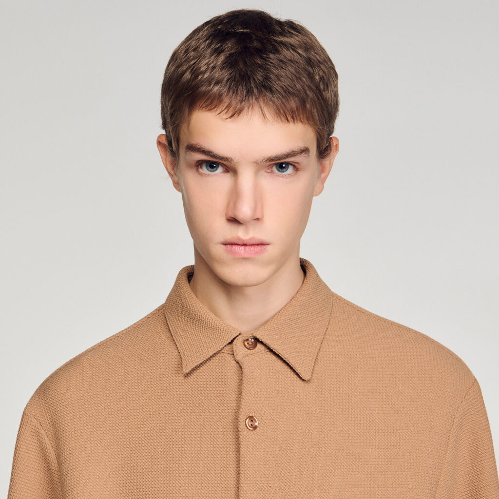 Chemise effet texturé à col requin