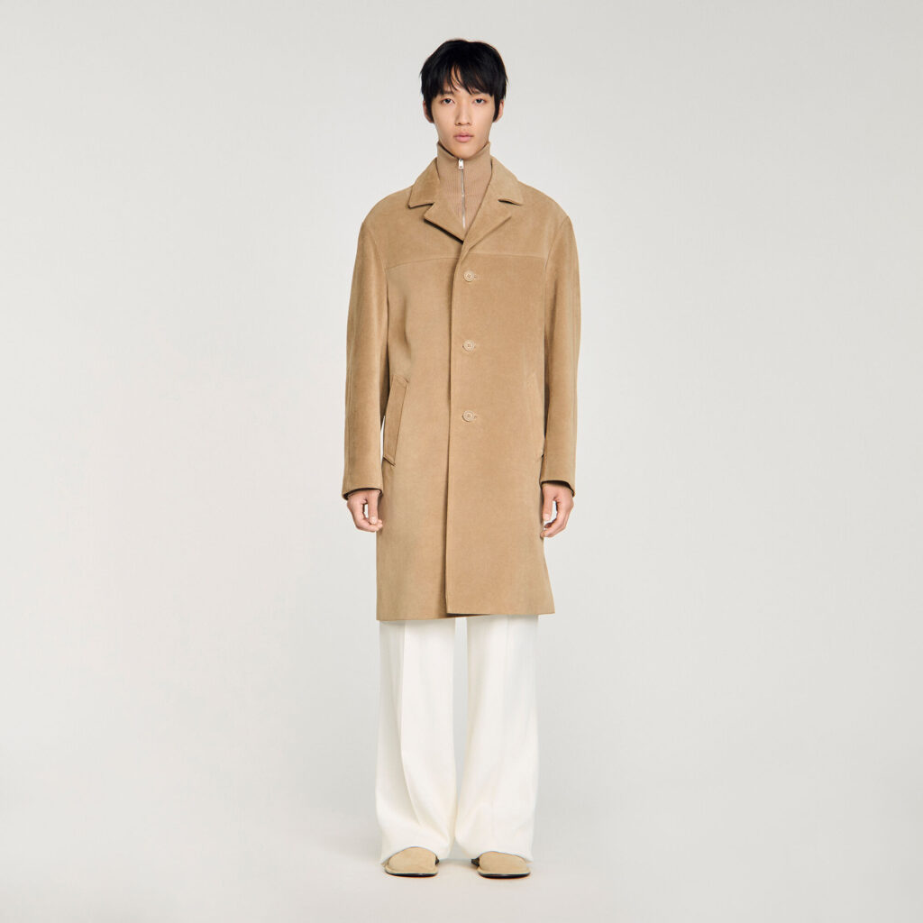 Manteau long en cuir ceinturé